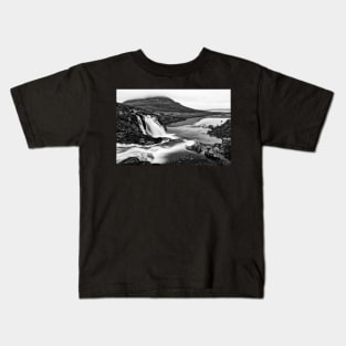 Foggy Kirkjufellsfoss - Black & White Kids T-Shirt